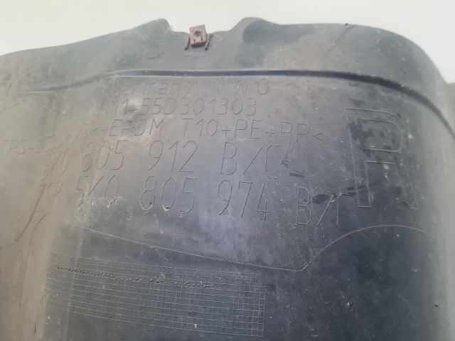 bontott VW GOLF VI Jobb első Első Dobbetét (Kerékjárati, Műanyag)