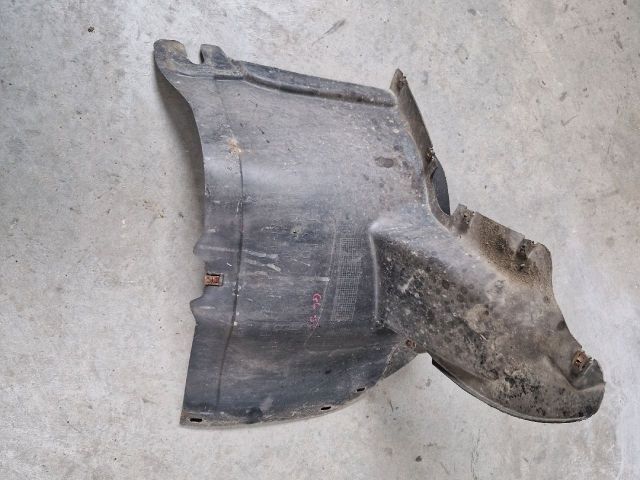 bontott VW GOLF VI Jobb első Első Dobbetét (Kerékjárati, Műanyag)