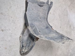 bontott VW GOLF VI Jobb első Első Dobbetét (Kerékjárati, Műanyag)