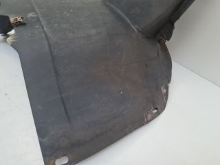 bontott VW GOLF VI Jobb első Első Dobbetét (Kerékjárati, Műanyag)