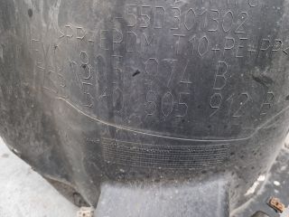 bontott VW GOLF VI Jobb első Első Dobbetét (Kerékjárati, Műanyag)