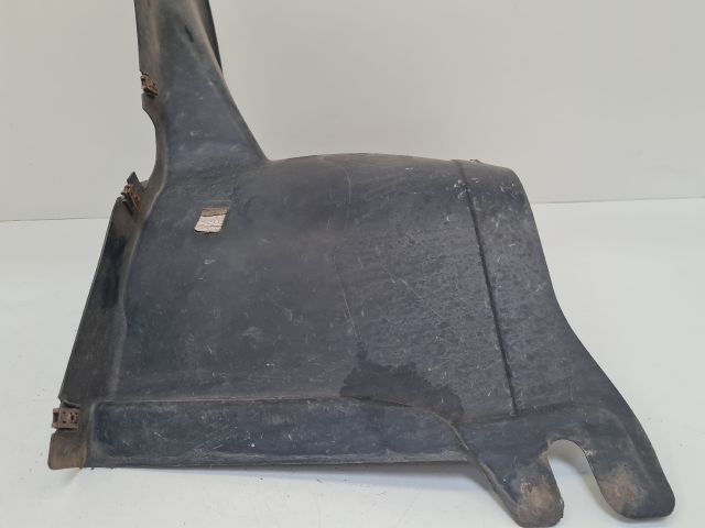 bontott VW GOLF VI Jobb első Első Dobbetét (Kerékjárati, Műanyag)