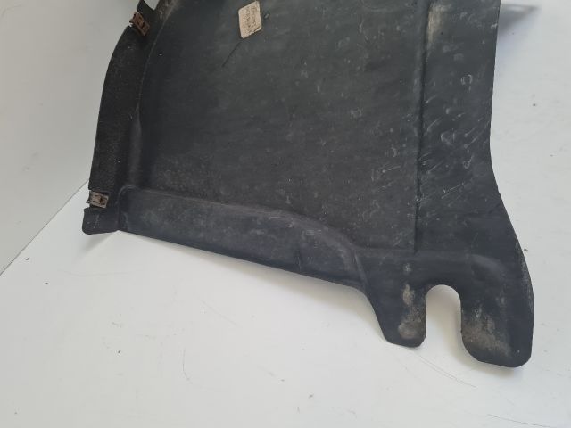 bontott VW GOLF VI Jobb első Első Dobbetét (Kerékjárati, Műanyag)