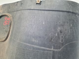 bontott VW GOLF VI Jobb első Első Dobbetét (Kerékjárati, Műanyag)