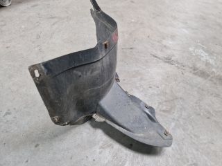 bontott VW GOLF VI Jobb első Első Dobbetét (Kerékjárati, Műanyag)