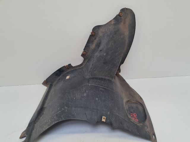 bontott VW GOLF VI Jobb első Első Dobbetét (Kerékjárati, Műanyag)