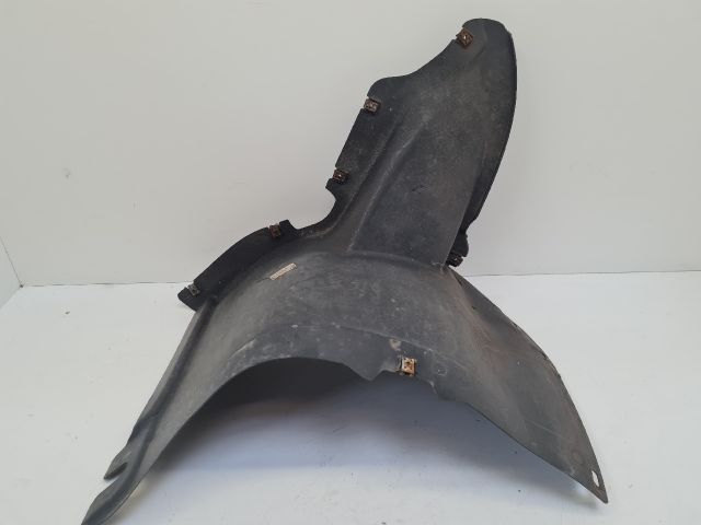 bontott VW GOLF VI Jobb első Első Dobbetét (Kerékjárati, Műanyag)