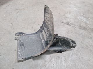 bontott VW GOLF VI Jobb első Első Dobbetét (Kerékjárati, Műanyag)