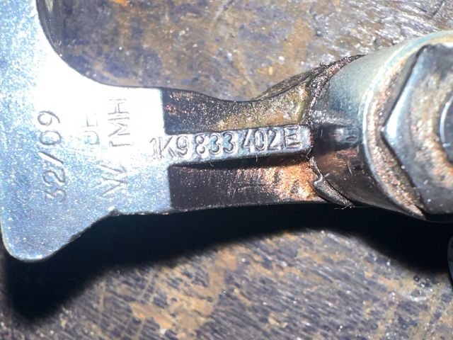 bontott VW GOLF VI Jobb első Felső Zsanér