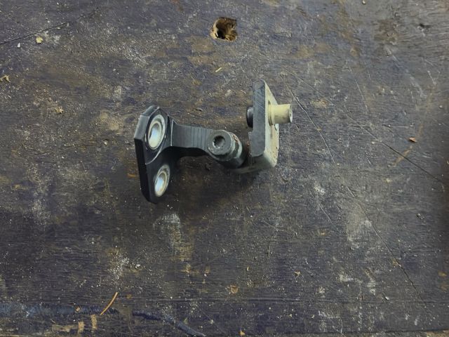 bontott VW GOLF VI Jobb első Felső Zsanér