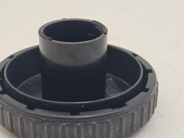 bontott VW GOLF VI Jobb első Gerinctámasz