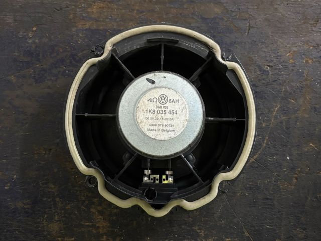 bontott VW GOLF VI Jobb első Hangszóró