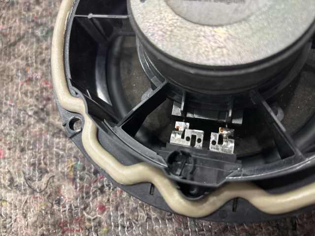 bontott VW GOLF VI Jobb első Hangszóró