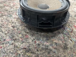 bontott VW GOLF VI Jobb első Hangszóró