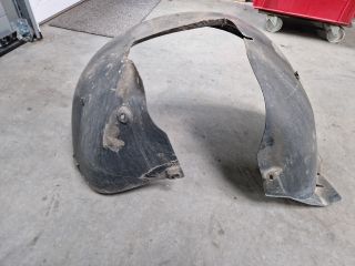 bontott VW GOLF VI Jobb első Hátsó Dobbetét (Kerékjárati, Műanyag)