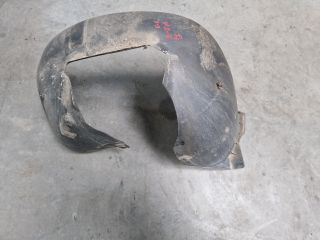 bontott VW GOLF VI Jobb első Hátsó Dobbetét (Kerékjárati, Műanyag)