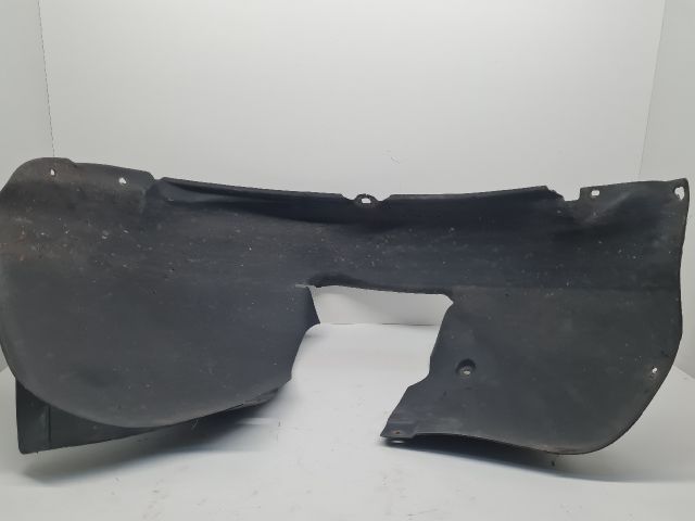 bontott VW GOLF VI Jobb első Hátsó Dobbetét (Kerékjárati, Műanyag)