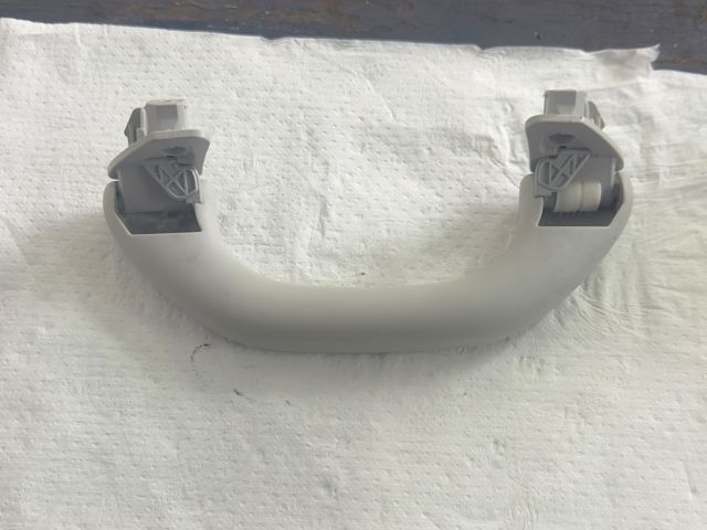 bontott VW GOLF VI Jobb első Kapaszkodó (Felső)