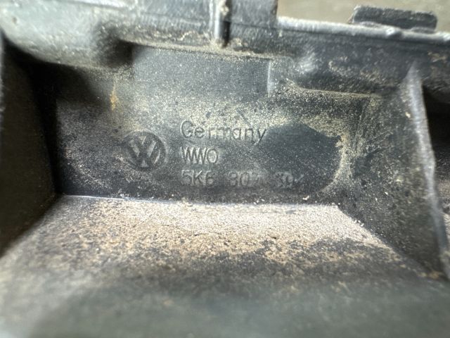 bontott VW GOLF VI Jobb első Oldal Lökhárító Tartó (Műanyag)