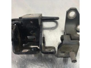 bontott VW GOLF VI Jobb első Zsanér