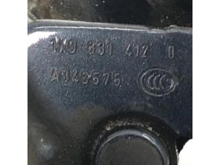 bontott VW GOLF VI Jobb első Zsanér