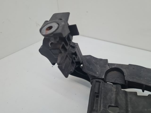 bontott VW GOLF VI Jobb Fényszóró Tartó