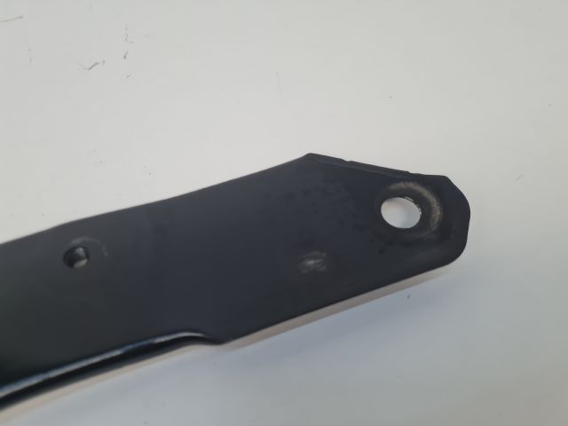 bontott VW GOLF VI Jobb Fényszóró Tartó