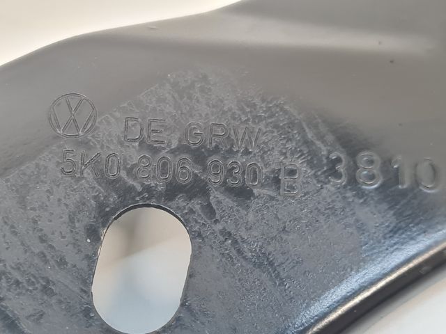 bontott VW GOLF VI Jobb Fényszóró Tartó