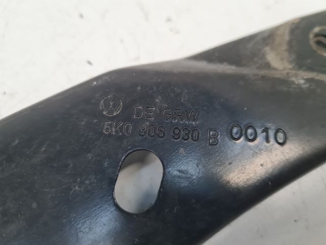 bontott VW GOLF VI Jobb Fényszóró Tartó