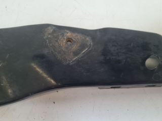 bontott VW GOLF VI Jobb Fényszóró Tartó