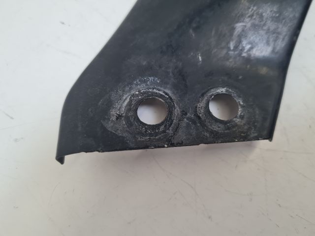 bontott VW GOLF VI Jobb Fényszóró Tartó