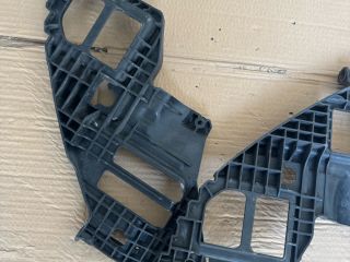 bontott VW GOLF VI Jobb Fényszóró Tartó