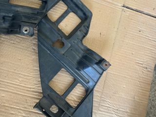 bontott VW GOLF VI Jobb Fényszóró Tartó