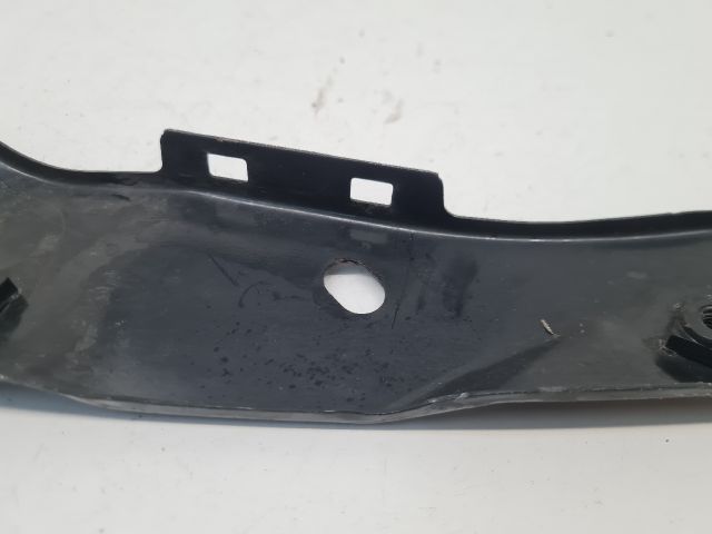 bontott VW GOLF VI Jobb Fényszóró Tartó