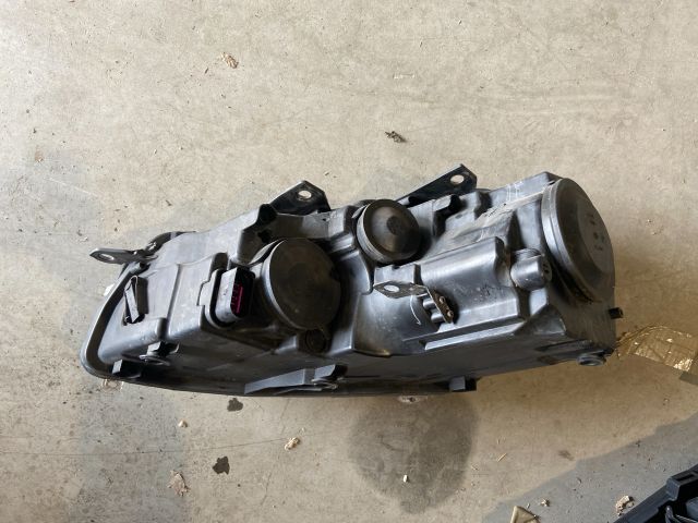 bontott VW GOLF VI Jobb Fényszóró