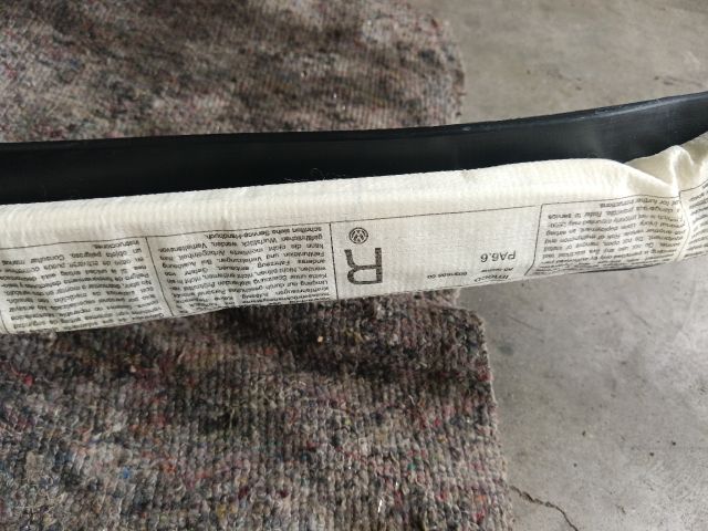 bontott VW GOLF VI Jobb Függönylégzsák és Oldallégzsák