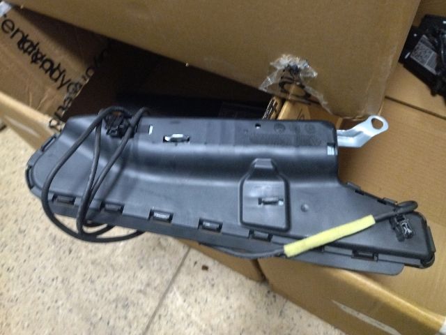 bontott VW GOLF VI Jobb Függönylégzsák és Oldallégzsák