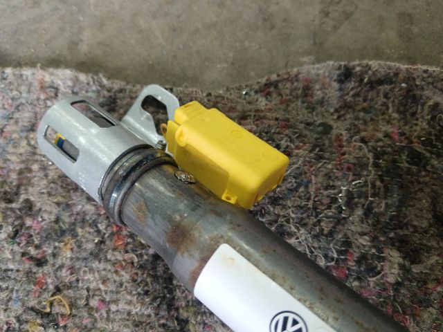 bontott VW GOLF VI Jobb Függönylégzsák és Oldallégzsák