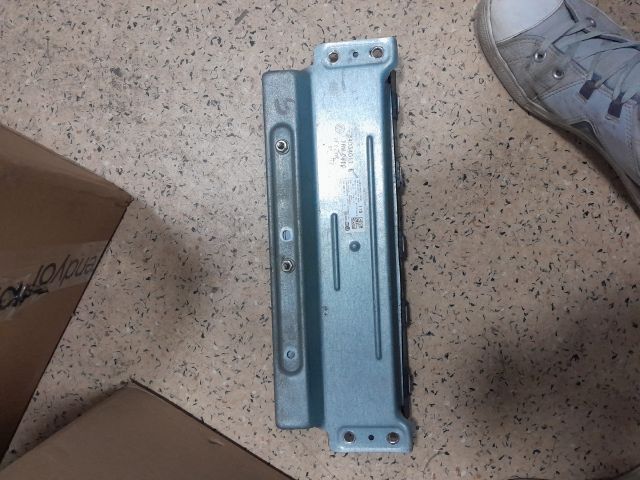 bontott VW GOLF VI Jobb Függönylégzsák és Oldallégzsák