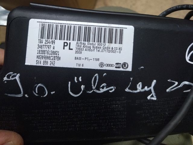 bontott VW GOLF VI Jobb Függönylégzsák és Oldallégzsák