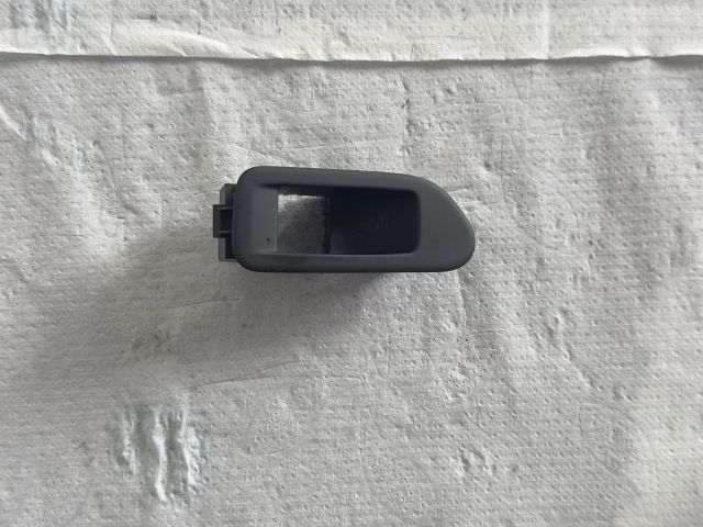 bontott VW GOLF VI Jobb hátsó Ablakemelő Kapcsoló Keret