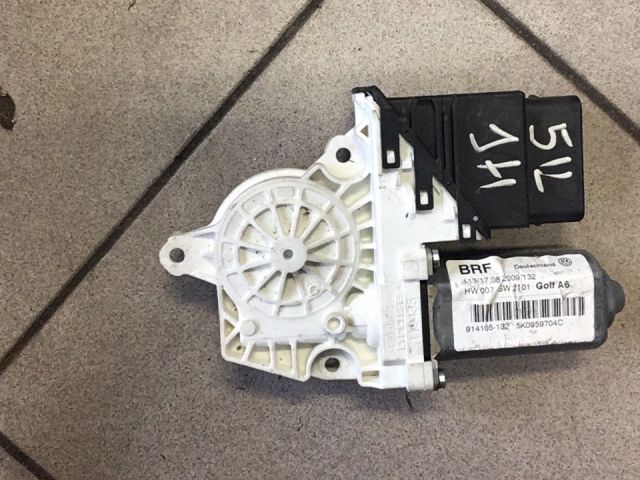 bontott VW GOLF VI Jobb hátsó Ablakemelő Motor