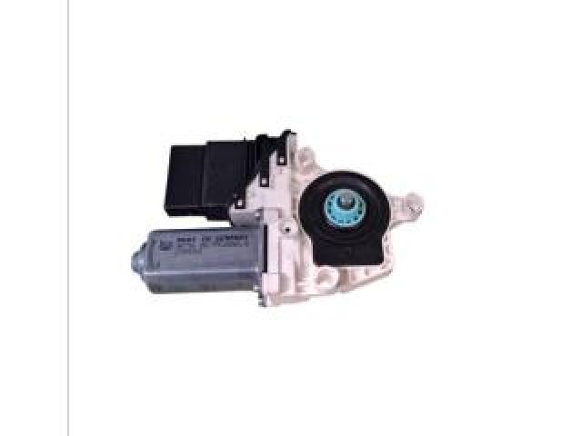 bontott VW GOLF VI Jobb hátsó Ablakemelő Motor