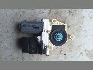 bontott VW GOLF VI Jobb hátsó Ablakemelő Motor