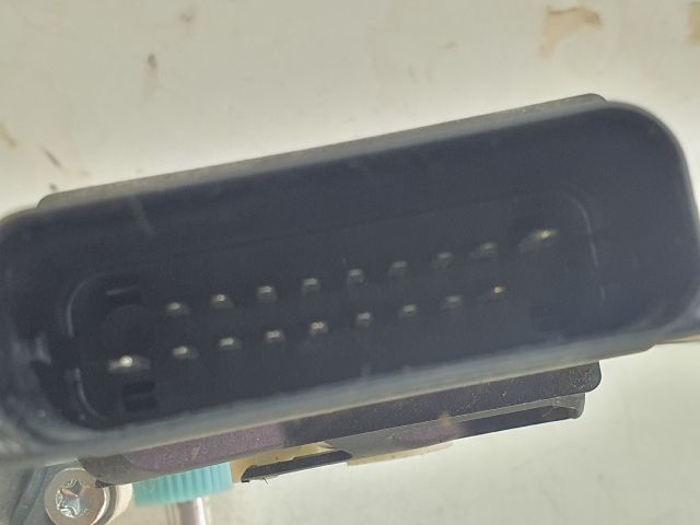 bontott VW GOLF VI Jobb hátsó Ablakemelő Motor