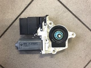 bontott VW GOLF VI Jobb hátsó Ablakemelő Motor