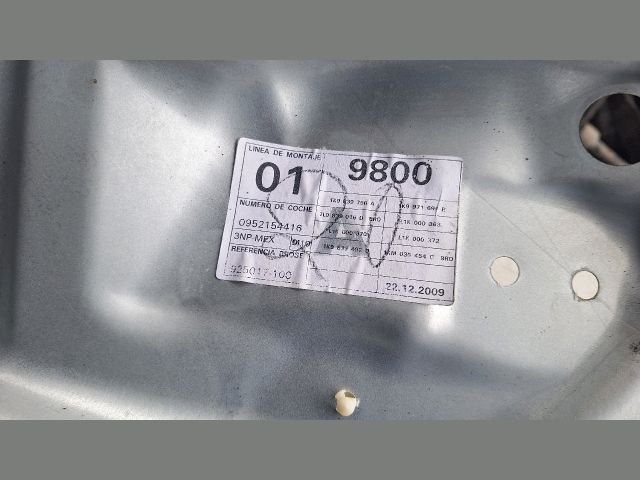 bontott VW GOLF VI Jobb hátsó Ablakemelő Szerkezet (Elektromos)