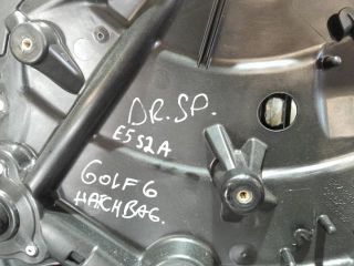 bontott VW GOLF VI Jobb hátsó Ablakemelő Szerkezet (Mechanikus)