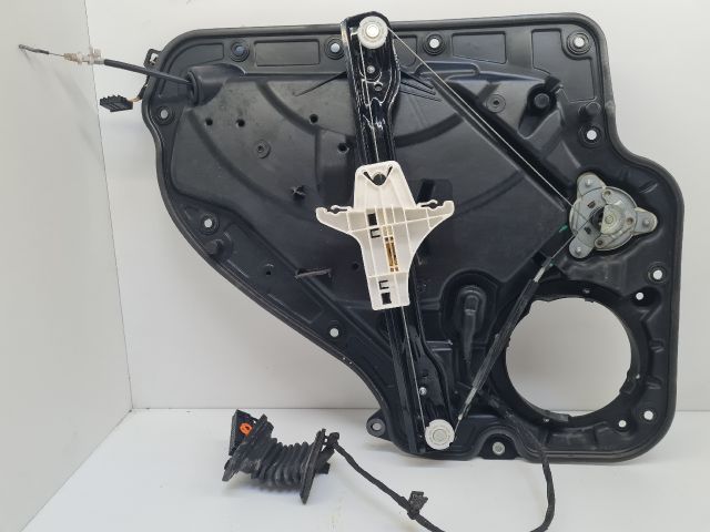 bontott VW GOLF VI Jobb hátsó Ablakemelő Szerkezet (Mechanikus)