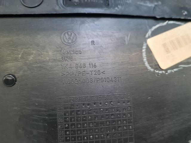 bontott VW GOLF VI Jobb hátsó Ajtó Kárpit